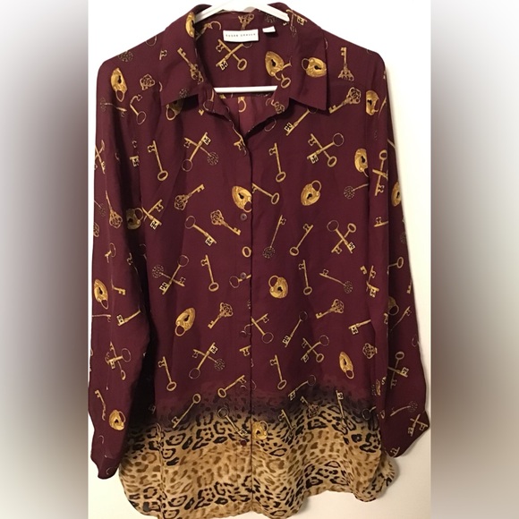 Susan Graver maroon animal print button down blouse size 6 - Picture 3 of 5
